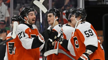 Playoff party time in Philadelphia! Flyers, fans rejoice at long-awaited return to postseason