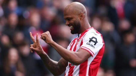 Brentford 2-2 Everton: Bees stung in stoppage-time of unlikely European six-pointer