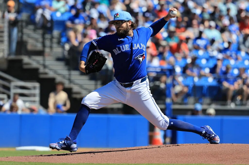 Kirk Getting Surgery on Broken Thumb and Other News Bits