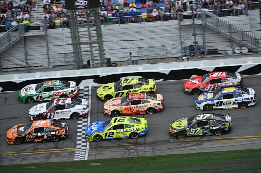 Everything you need to know before watching a NASCAR race
