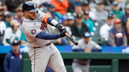 Fantasy baseball hitter add/drops: Time to move on from Yainer Diaz, add Moises Ballesteros?