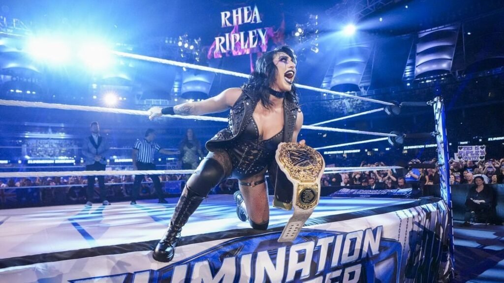 Top WWE star says Rhea Ripley is a “desparate bi***”