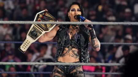 Rhea Ripley shows off impressive physique; major WWE stars react
