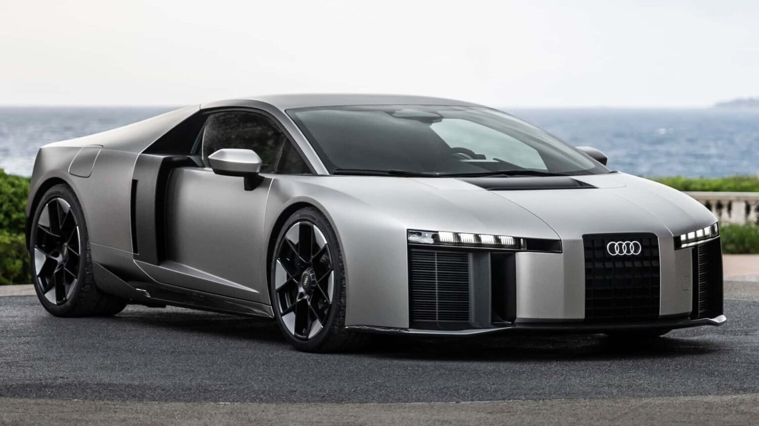 Audi Nuvolari Supercar Track Video