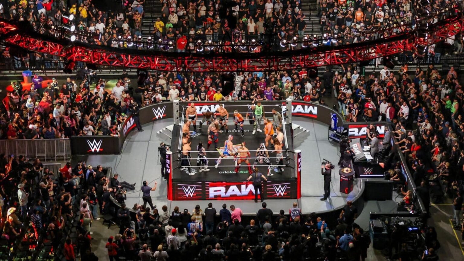 SPOILER: Huge match set to headline WWE RAW – REPORT