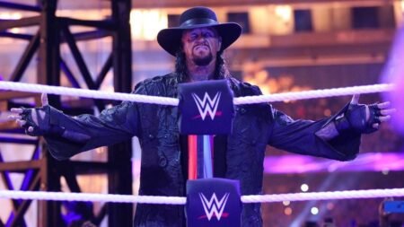 5-time Women’s Champion becomes The Undertaker at WWE Live Event