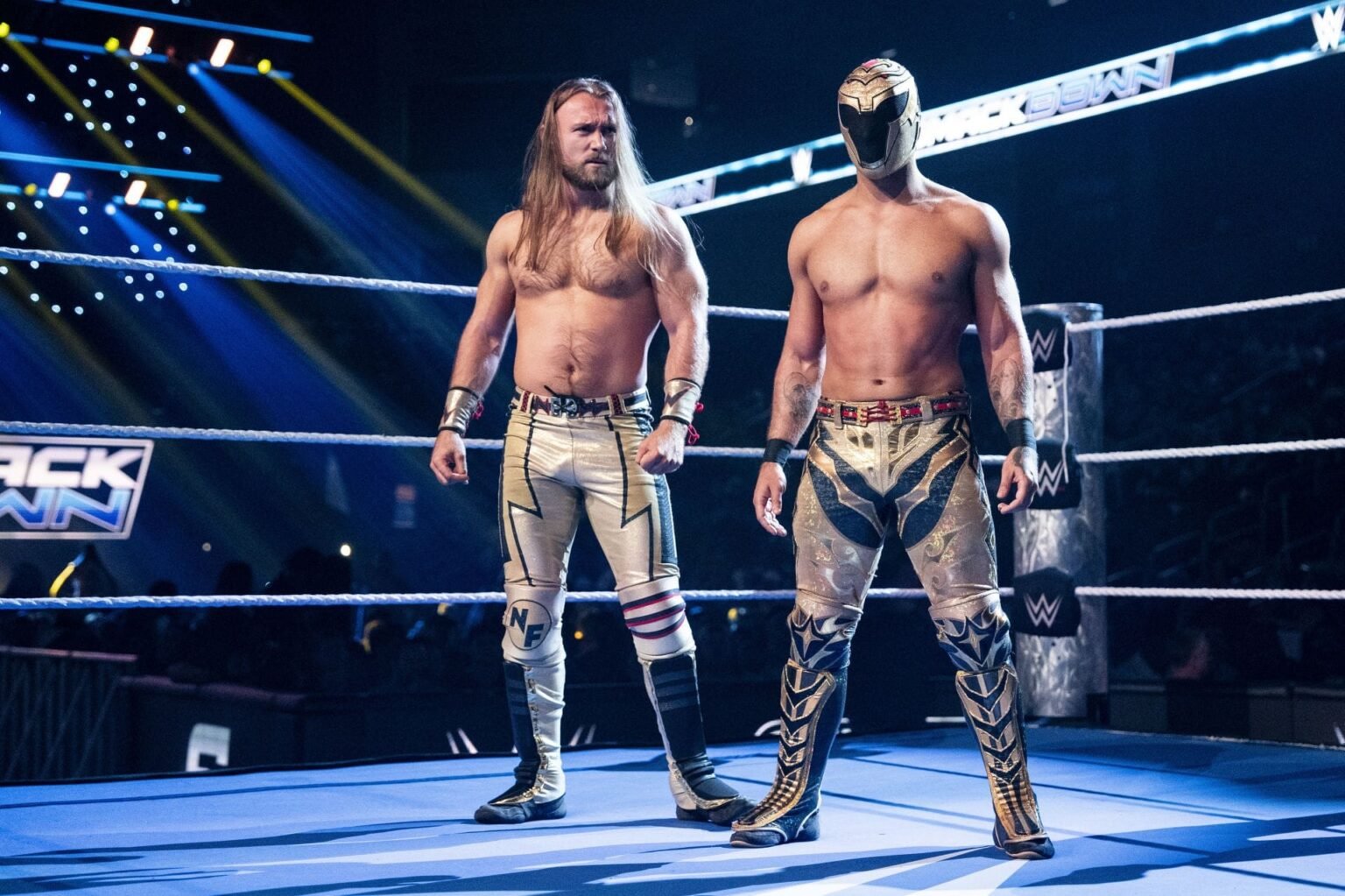 Top WWE tag team returns after 7 months to destroy Fraxiom on SmackDown