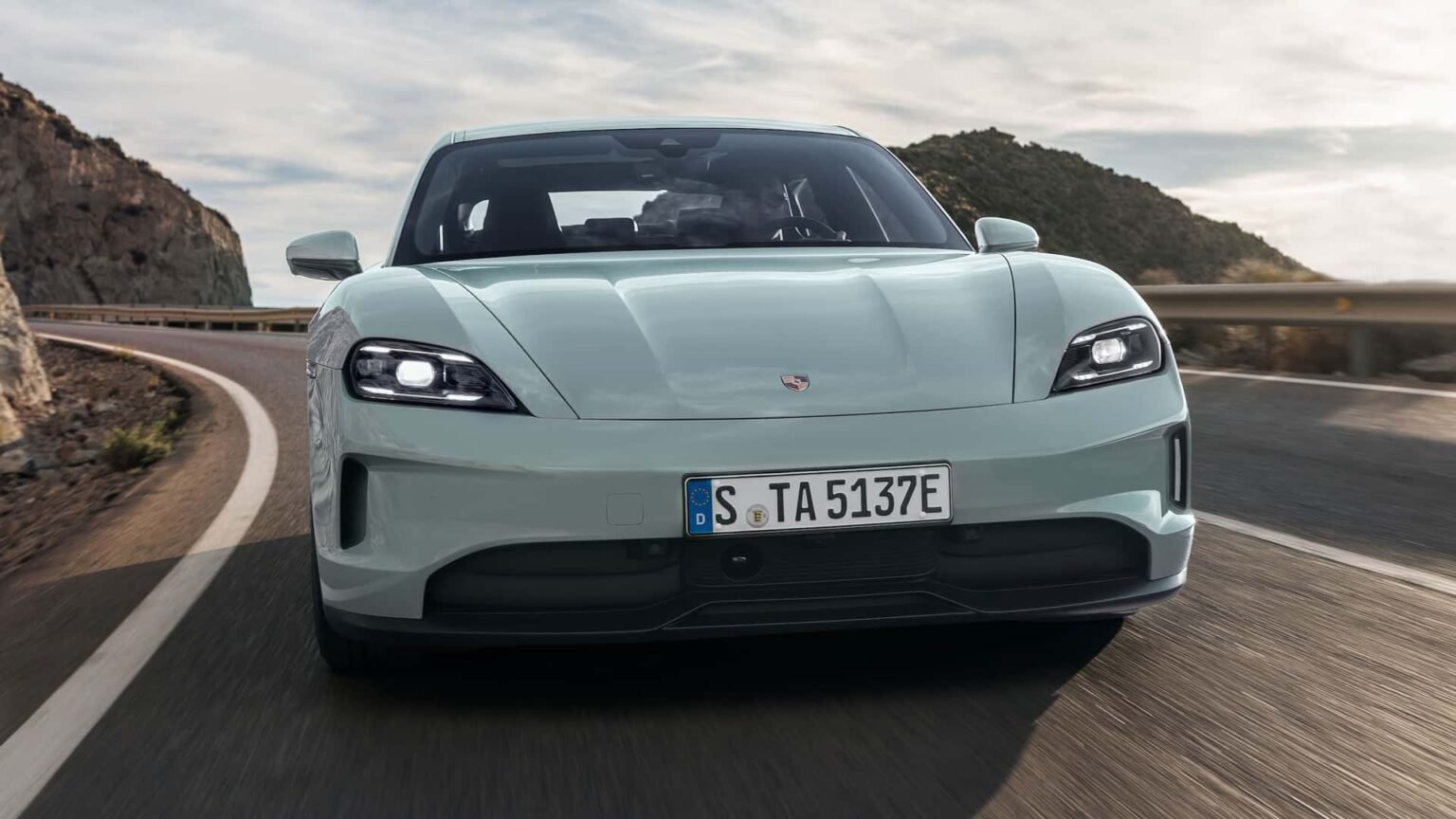 Porsche Shutters Chinese Dealers Over Slow Sales And Lost Profit