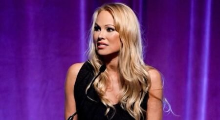 “My head was up my a**” – WWE Hall of Famer recalls blowing off Pamela Anderson