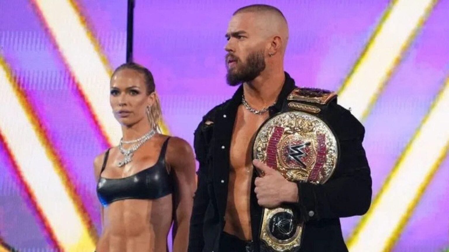 Austin Theory “Forgets” Maxxine Dupri Backstage in WWE; She Sends Him a Message