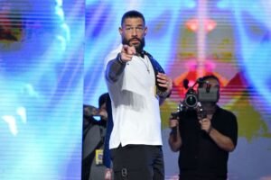 Roman Reigns mocks Seth Rollins, calls him “forever number two” ahead of WWE SummerSlam