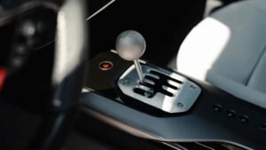 How Does Ferrari’s Manual Work?