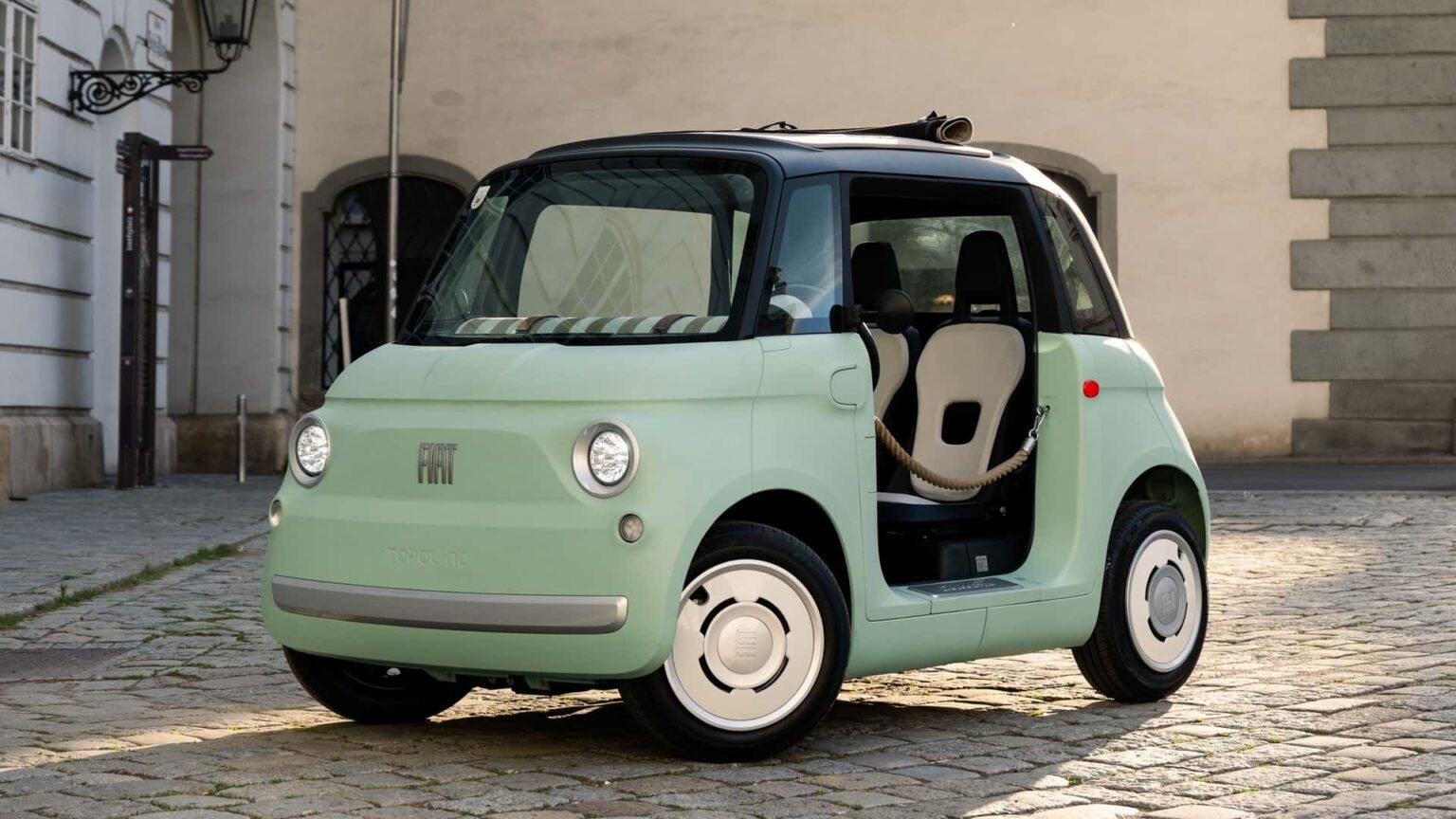 Fiat Topolino US Golf-Cart Appeal And Street-Legal Setup