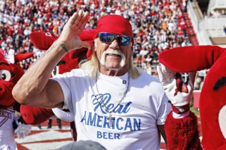 “I didn’t get in shape for no reason” – WWE legend Hulk Hogan’s son teases in-ring debut
