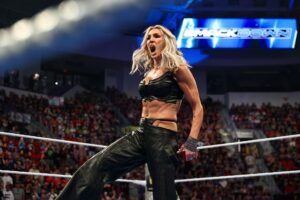 Surprise return helps Charlotte Flair overcome Jade Cargill on WWE SmackDown
