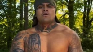 Emotional Footage: Umaga Chants Break Out At Zilla Fatu Contract Signing; Bloodline Member’s Reaction Caught On Camera