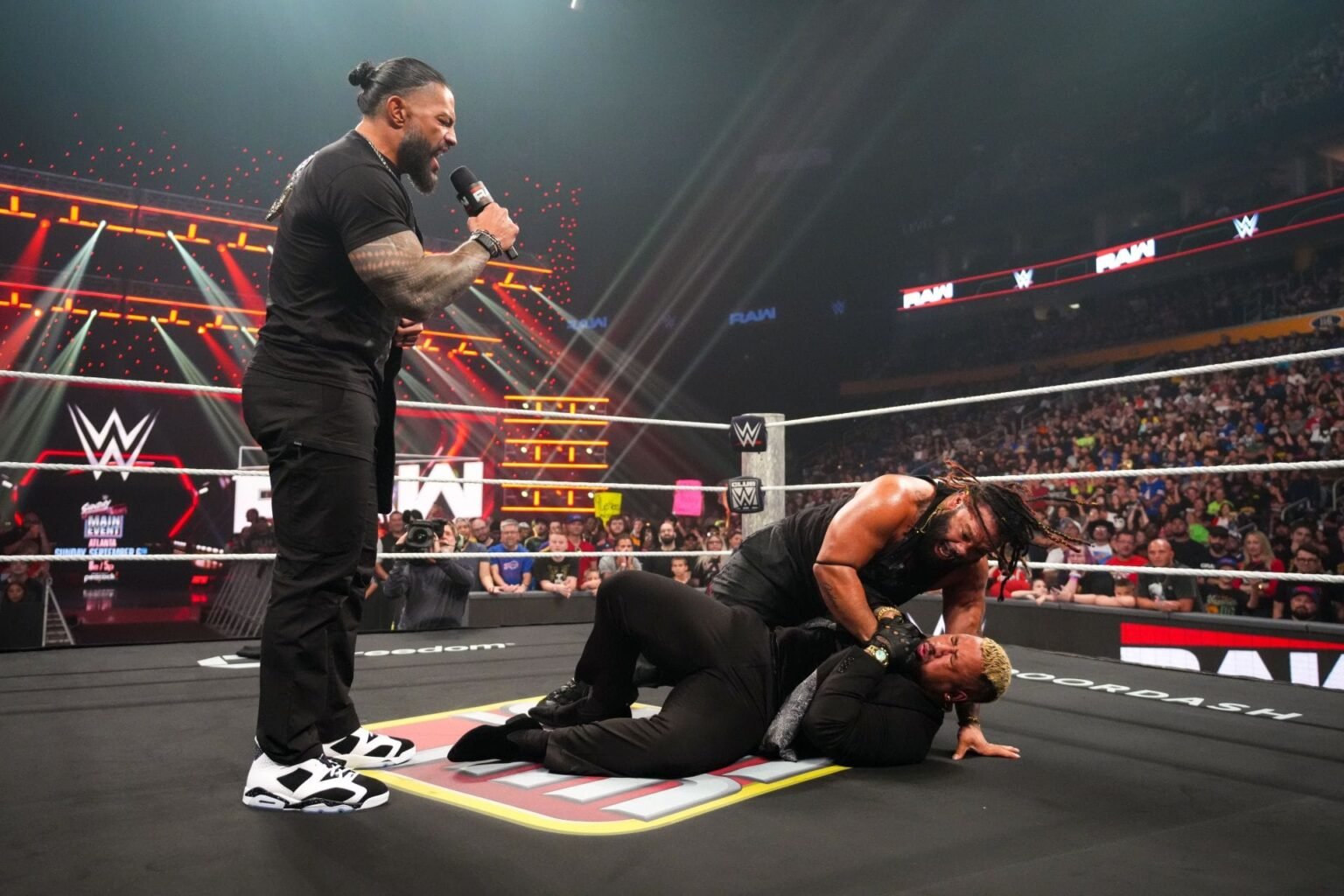 3 WWE Superstars Roman Reigns Could Approach Next To Join The Bloodline After Solo Sikoa’s Refusal