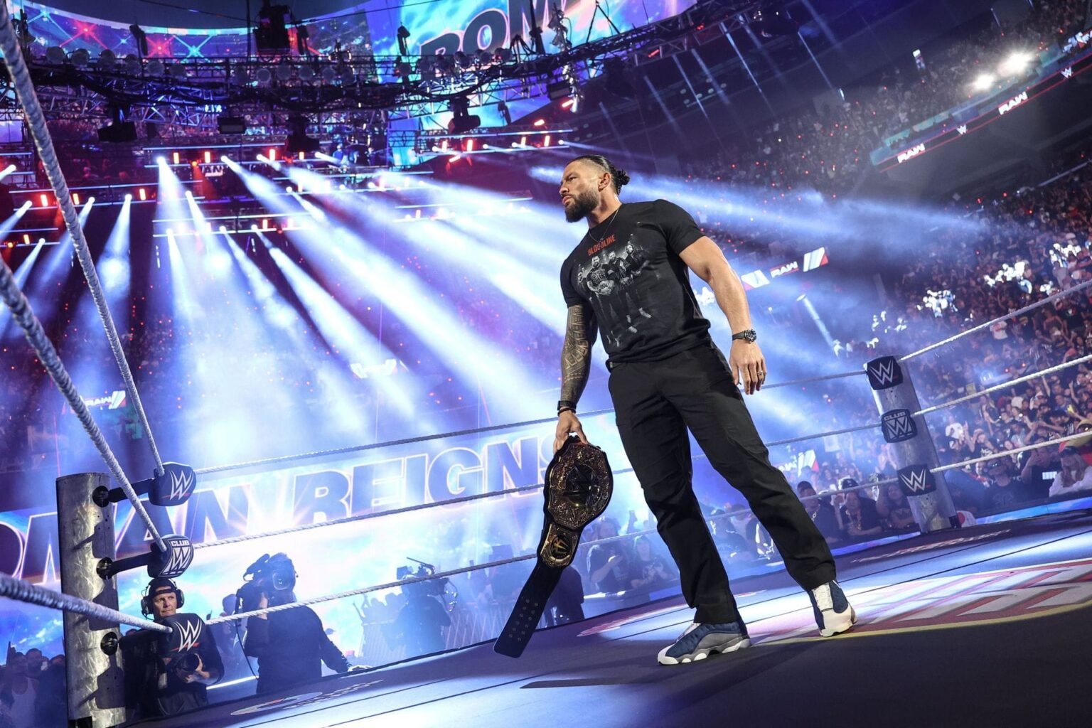 Surprising WWE star acknowledges Roman Reigns ahead of SummerSlam