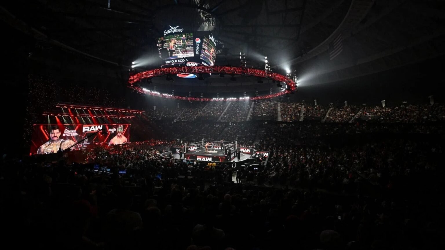 Controversial wrestler in talks with top promotion