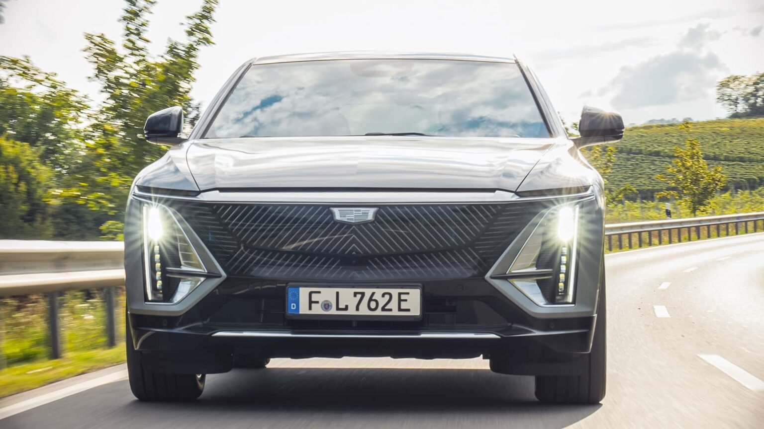 GM Rethinks Cadillac’s UK Relaunch Amid EV Market Shifts