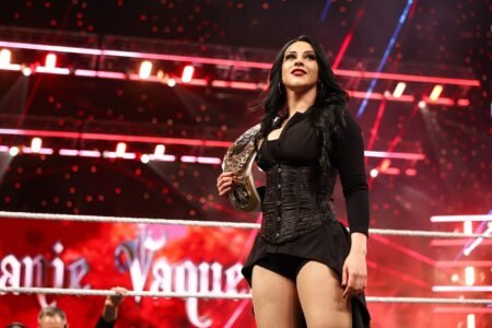 Stephanie Vaquer ki**es WWE Superstar after his monumental achievement