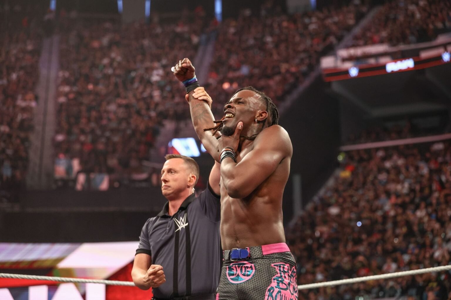Je’Von Evans beats former Champion in first-time-ever match on RAW; Gets destroyed again post-match