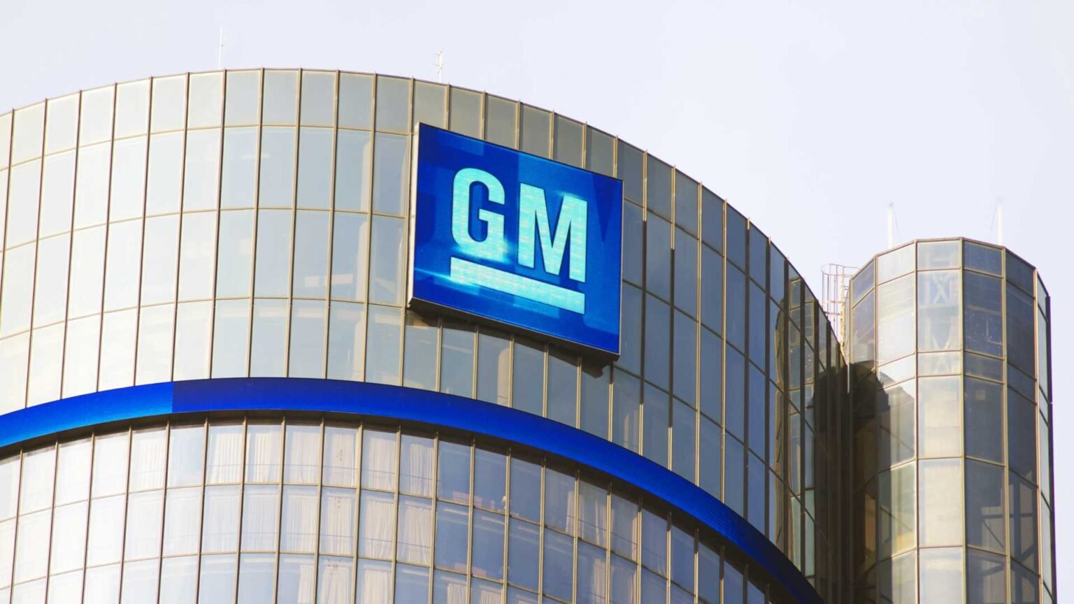 GM Renews 20-Year SAIC Joint Venture In China
