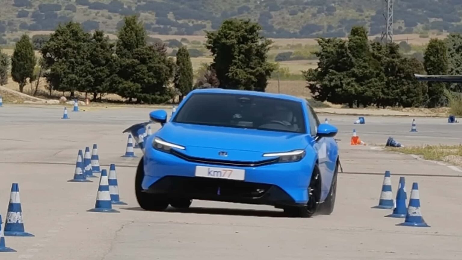Honda Prelude Tackles The Infamous Moose Test On Video