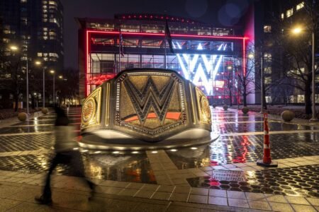 Newly crowned WWE Undisputed Champion sends a message ahead of SmackDown