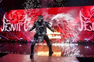Penta makes an incredible arrival to WWE RAW ahead of title match