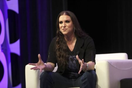 “You have clothes on or don’t” – Stephanie McMahon tells WWE Superstar she looks “f*cking hot”