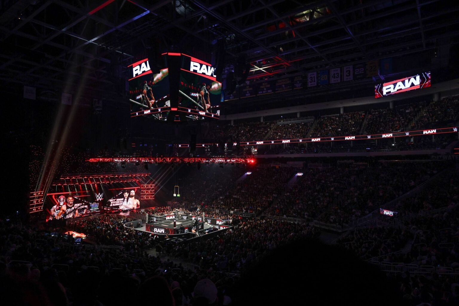 “Feeling like I should go private” – Popular female star shares message following WWE RAW